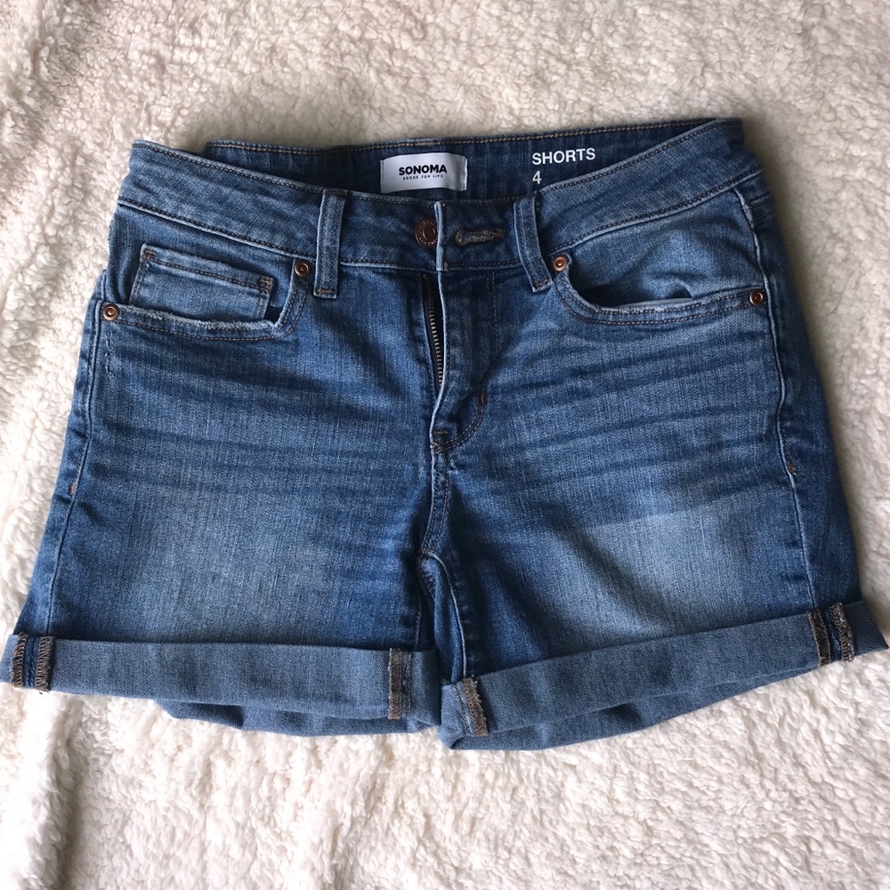 Roll Cuff Denim Shorts 4” inseam Size 4